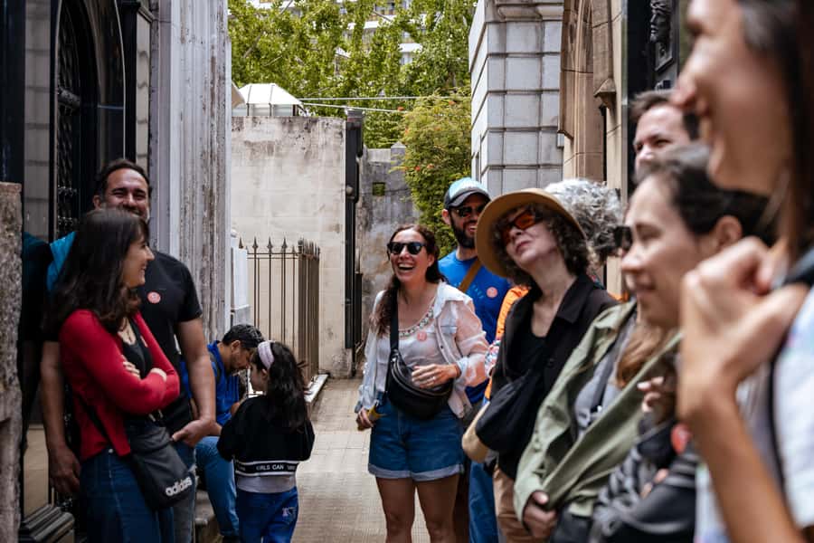 Recoleta Cemetery - Small Group Tour of History & Secrets - What the 150-minute pace feels like