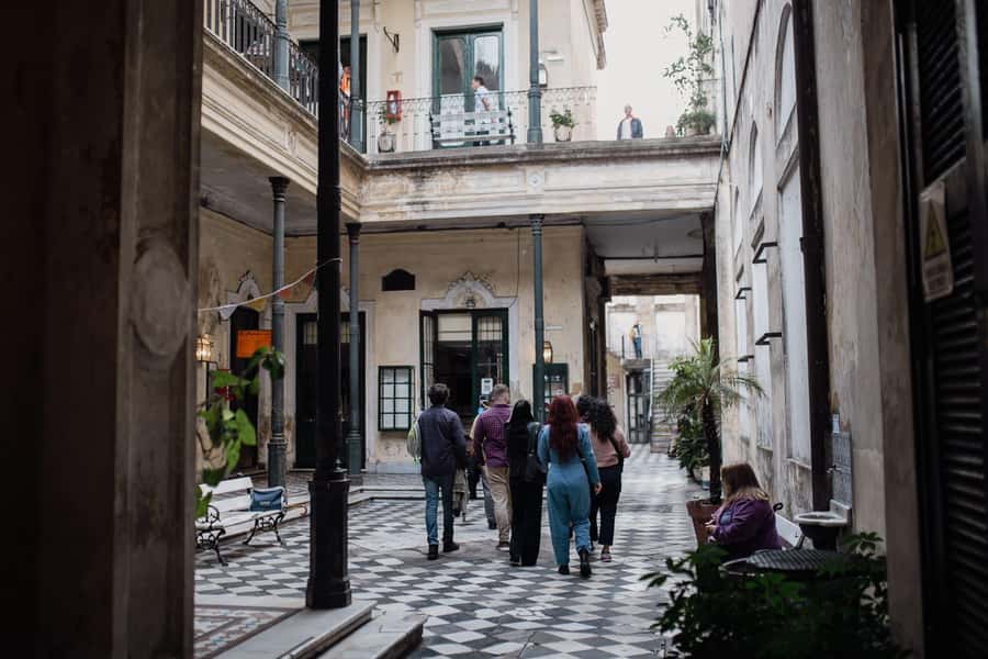 San Telmo: Historical Guided Tour with Street Food & Drinks - A local bodegón and modern Argentine appetizers
