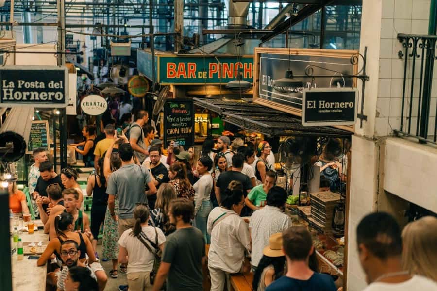 San Telmo: Historical Guided Tour with Street Food & Drinks - Starting with an aperitif at El Federal Bar