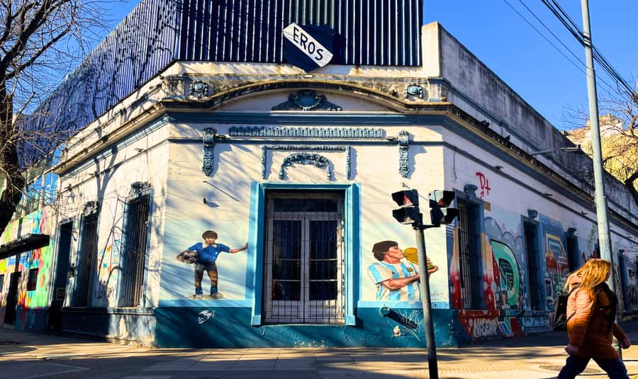 Secret Food Tour: Buenos Aires - Palermo Soho and the award-winning choripán