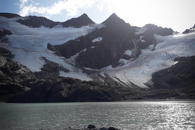 Small group Trekking to Vinciguerra Glacier and Témpanos Lagoon - Cerro Alarken and the Andorra Valley approach