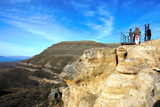 Southroad Calafate Balcony Experience with Tour Mode Options - Choosing between hiking, 4x4, and ziplining