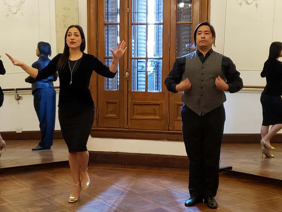 Tango Lesson in Buenos Aires with professional dancers - Key points to know before you book
