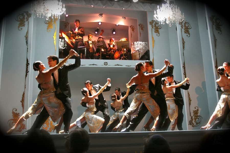 Tango Show at Café de los Angelitos - How the tango story unfolds