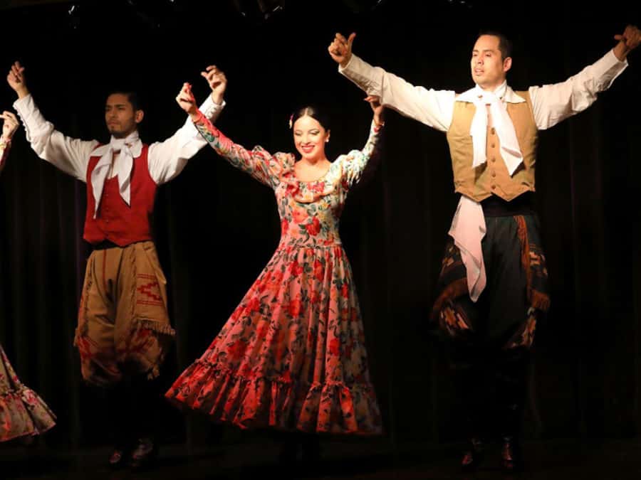 Tango Show at: MichelAngelo - Should You Book the MichelAngelo Tango Show?