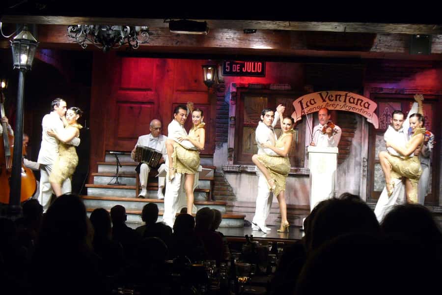 Tango show in La Ventana with optional Dinner - Who will enjoy La Ventana most?