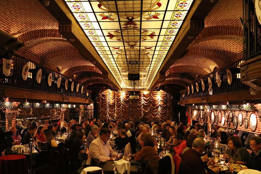 Tango show in La Ventana with optional Dinner - A San Telmo theatre with old Buenos Aires character