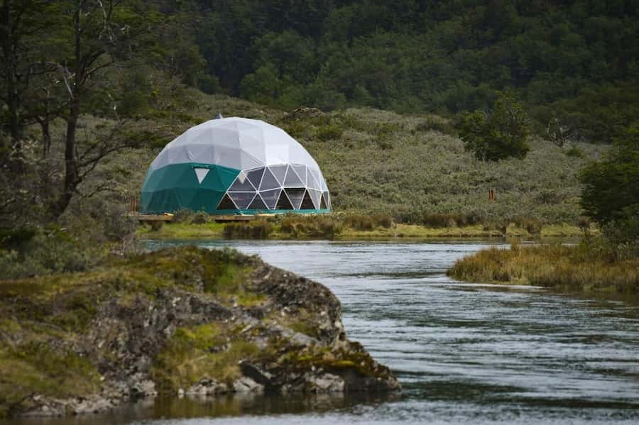 Tierra del Fuego National Park: Small Group Tour with Lunch - What the guide adds to the day