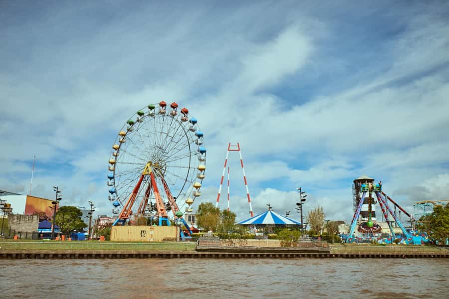 Tigre: Parque de la Costa Ticket & Transfers - The one-hour ride from central Buenos Aires to Tigre