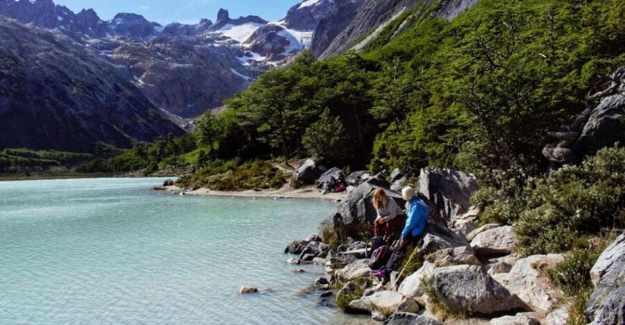 Trekking to Emerald Lagoon - Lunch beside the glacial lake