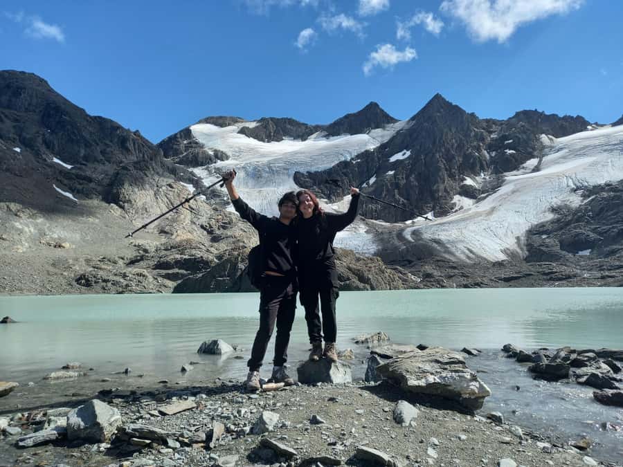 Trekking to Vinciguerra glacier and Tempanos lagoon - Tempanos Lagoon, lunch, and the first big reward