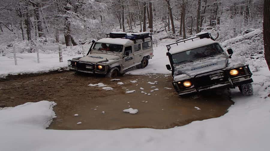Ushuaia 4WD Off-Road Adventure: Hidden Lakes & Argentine BBQ - Lake Fagnano, open water and a proper asado