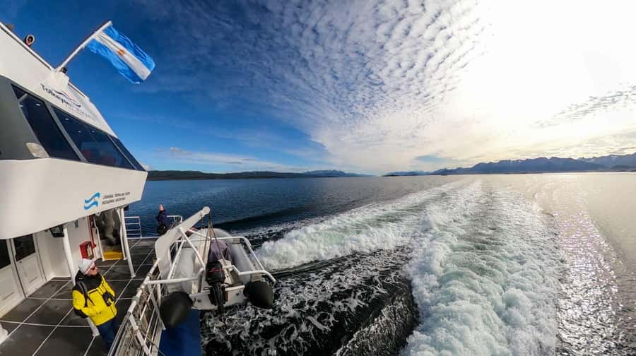 Ushuaia: Beagle Channel, Seal Island & Bridges Islands Tour - Setting out from Ushuaia’s tourist pier