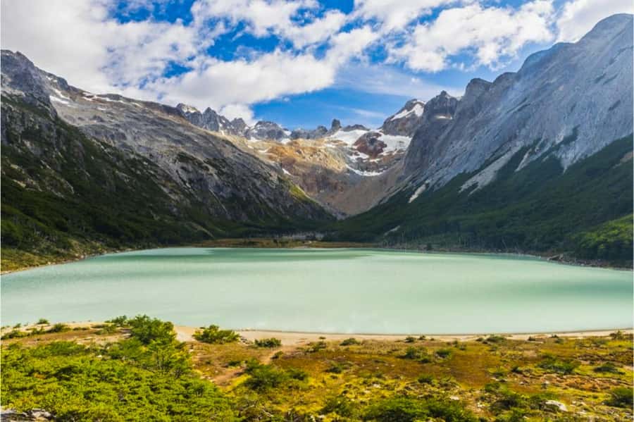 Ushuaia: Laguna Esmeralda Guided Trek with Box Lunch - The 4.5-kilometer route to Laguna Esmeralda