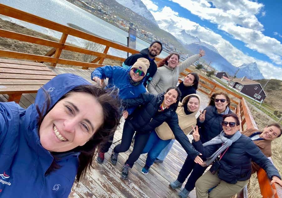 USHUAIA: LANDSCAPES AND DELIGHTS - CITY TOUR - Los Cauquenes Resort and the final snack