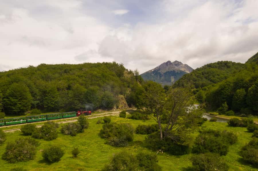 Ushuaia: National Park & Train of the End of the World Tour - Lapataia Bay and the final road sign