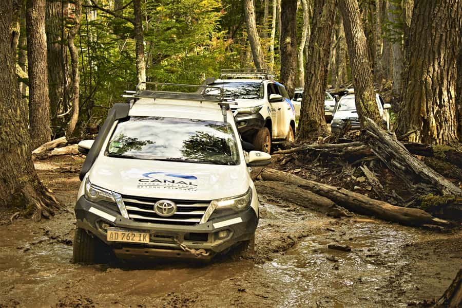 Ushuaia: Off-Road 4X4 Lakes Tour - Key points to know before booking