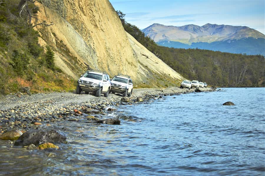 Ushuaia: Off-Road 4X4 Lakes Tour - The drive from Ushuaia into Tierra del Fuego