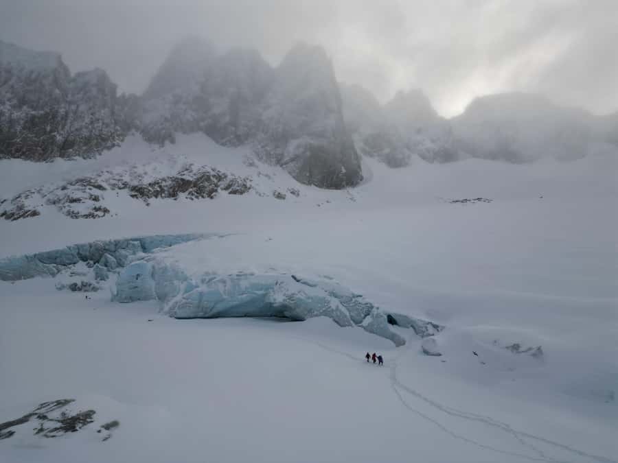 Ushuaia: Ojo del Albino - Full day trekking - What the $200 price includes
