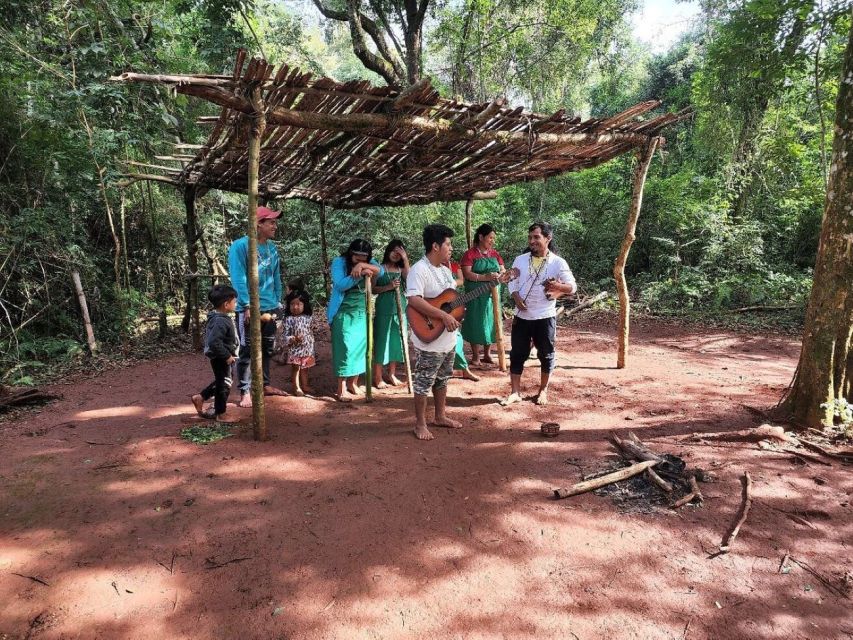Visit Guarani village at Mborore Fort with brunch - Who should book this activity?