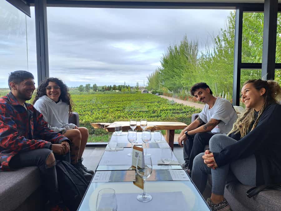 Wine and Chocolate Bike Tour: ride, taste, lunch, vineyards. - Is $200 per person a fair price?